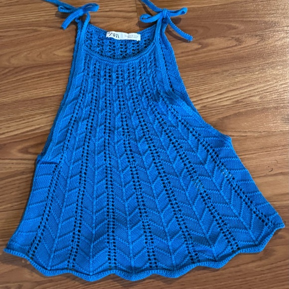 Zara Tops - Zara Blue Knit Crochet Tank Top Scalloped Hem Size M